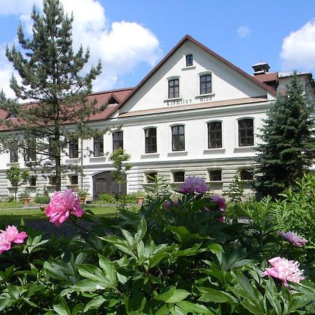 Hotel Lidmiluv Mlyn Sadek Zewnętrze zdjęcie