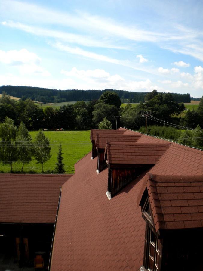 Hotel Lidmiluv Mlyn Sadek Zewnętrze zdjęcie